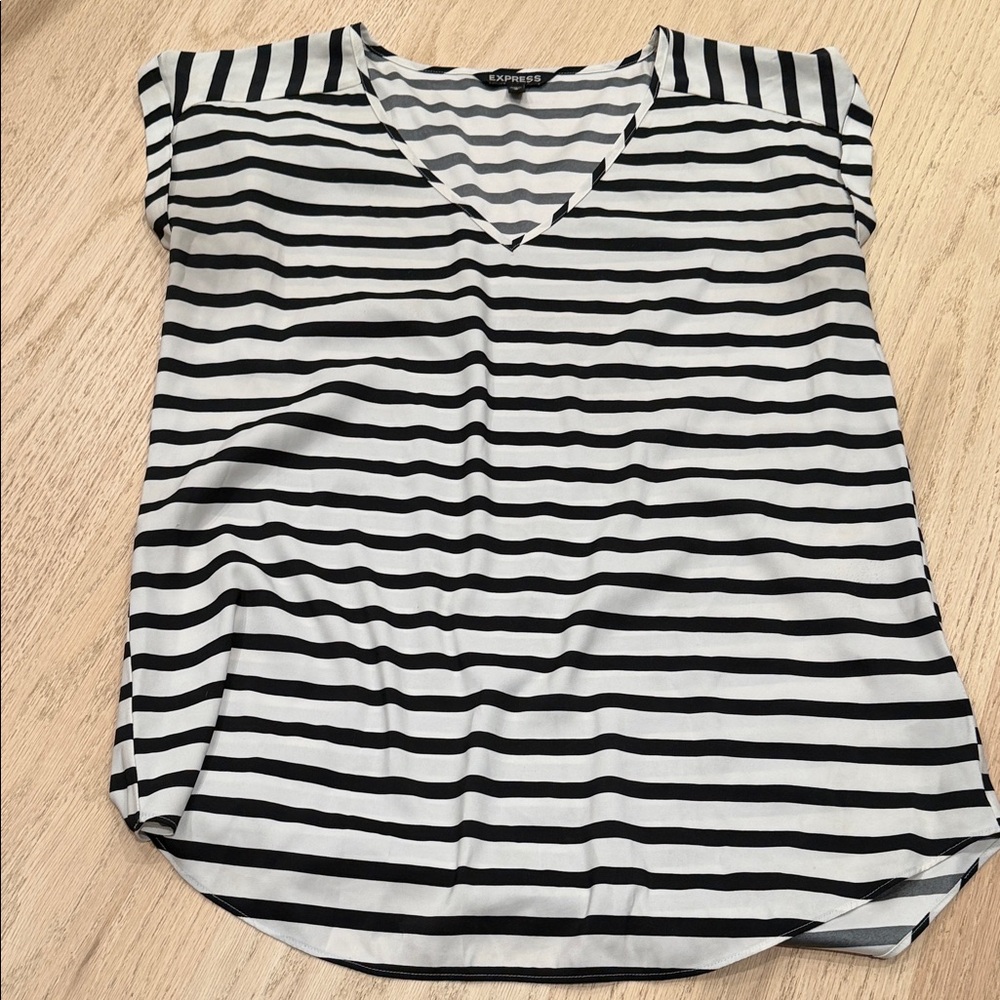 Express Black and White Striped Short Sleeve Tee